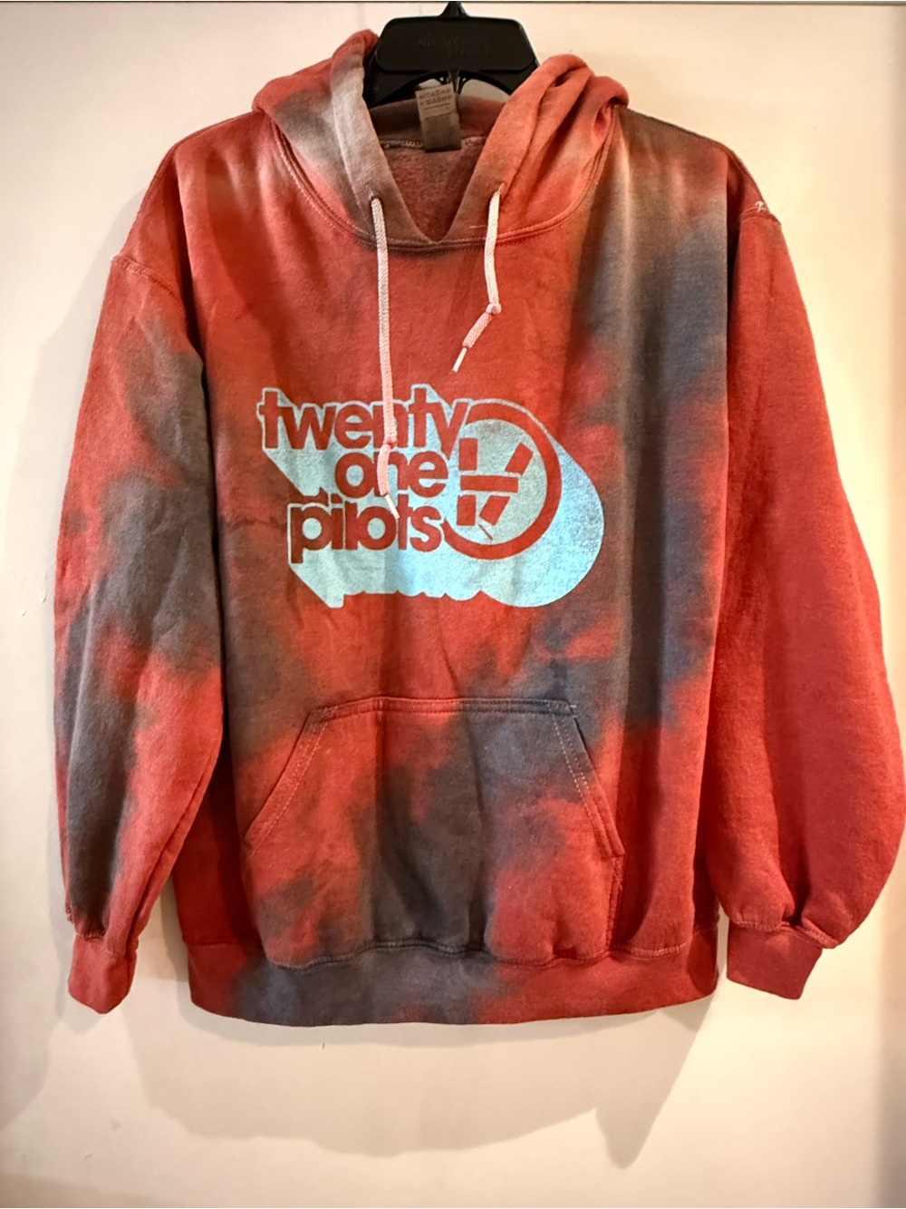 Twenty one pilots tie dye hoodie new without tags
Please check all pictures